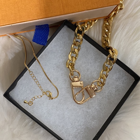 Louis Vuitton Lock & Key Necklace Bundle - Picture 7 of 8